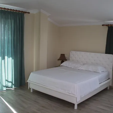 Korabi 4* Golem (Tirana)