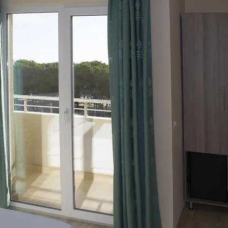 Hotel Korabi Golem (Tirana)