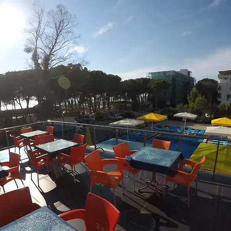 Korabi Hotel Golem (Tirana)