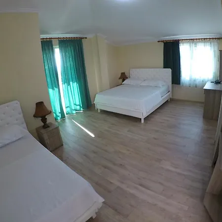 Korabi Hotel Golem (Tirana)